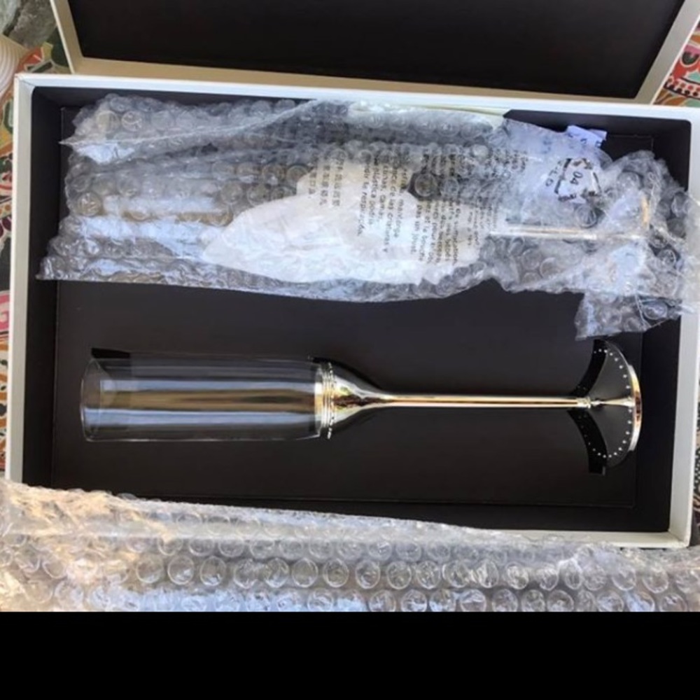 Vera Wang Champagne Flutes